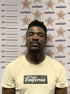 Mugshot of DESRAVINES, DALTON RAHEEVE
