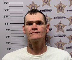 Mugshot of USELTON, ADAM LEE