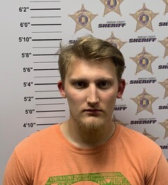 Mugshot of SEAGROVES, JUSTIN WILLIAM