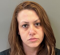 Mugshot of DE LA CRUZ, KATLYN M